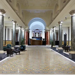 4* Hotel The Building