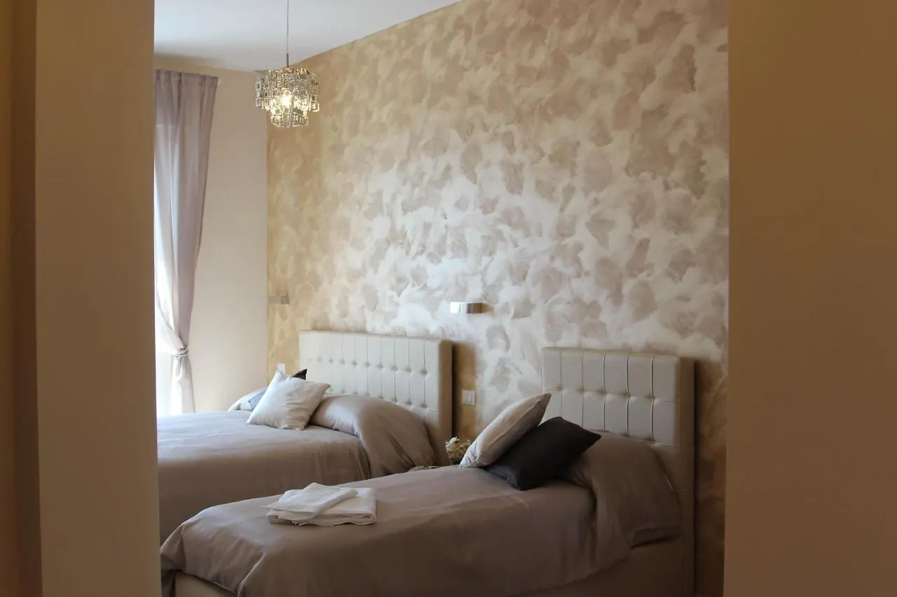 Bed and Breakfast Windows On Roma Bed & Breakfast